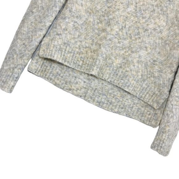 AEROPOSTALE High Neck Vertical Knit Chevron Sweater Size X-Small - Picture 2 of 9